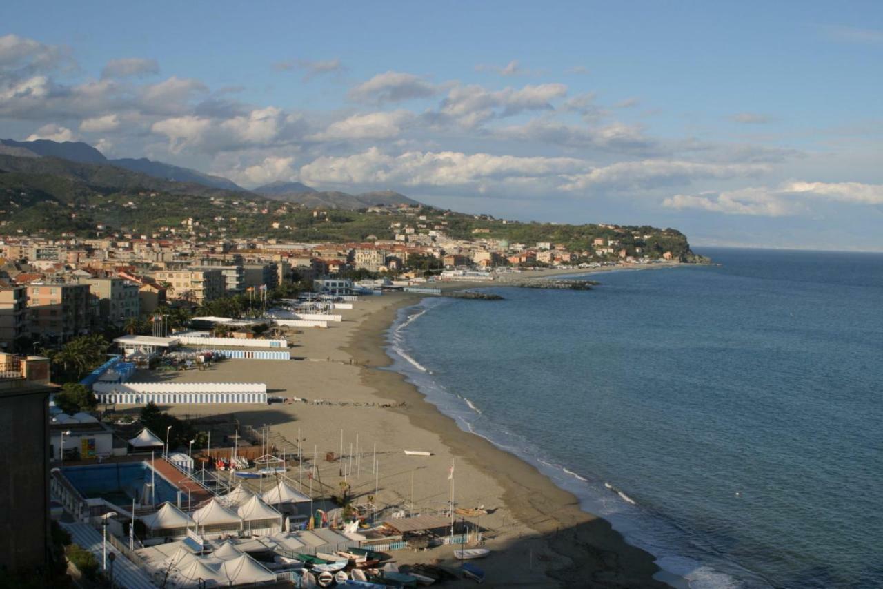 דירות אלביסולה מרינה Le Finestre Sul Mare מראה חיצוני תמונה